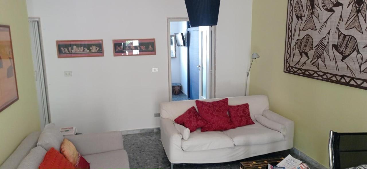 Brighting Penthouse And Balcony Căn hộ *
