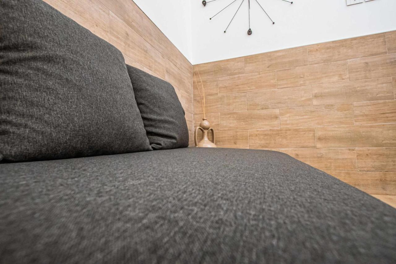 Sonnino Sealoft Apartment *