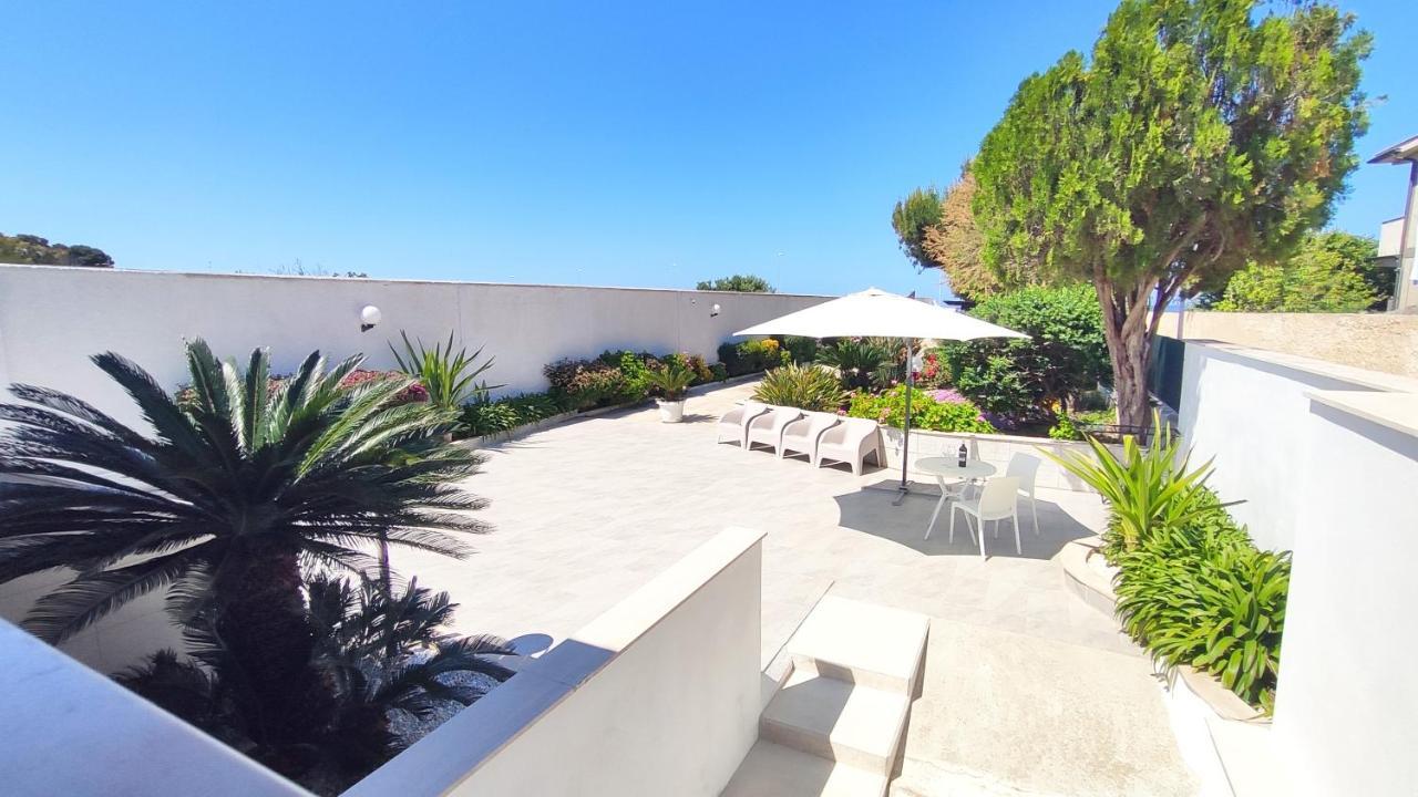 Seagull - Front And Sea View & Airport Apartment Bari