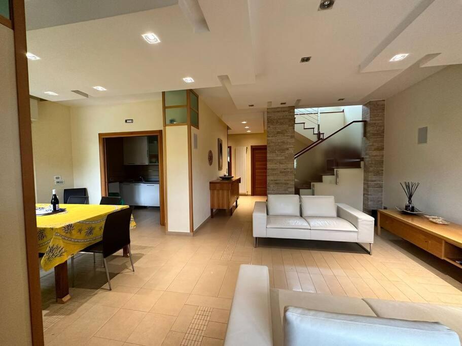 Luxury Giardini D'oriente & Apartment *