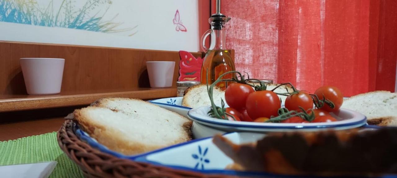 Mariposa * Bari