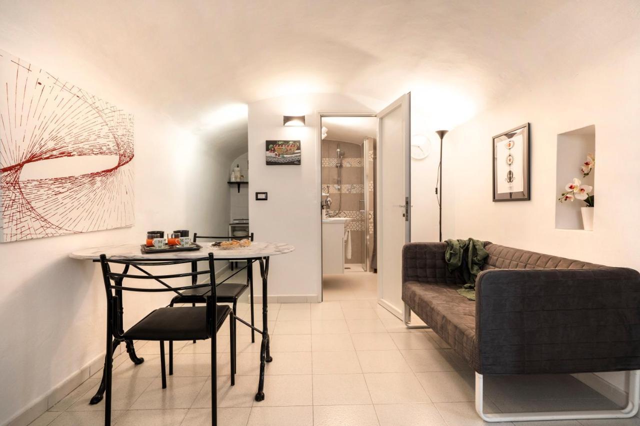 Apartment White&grey Comfy