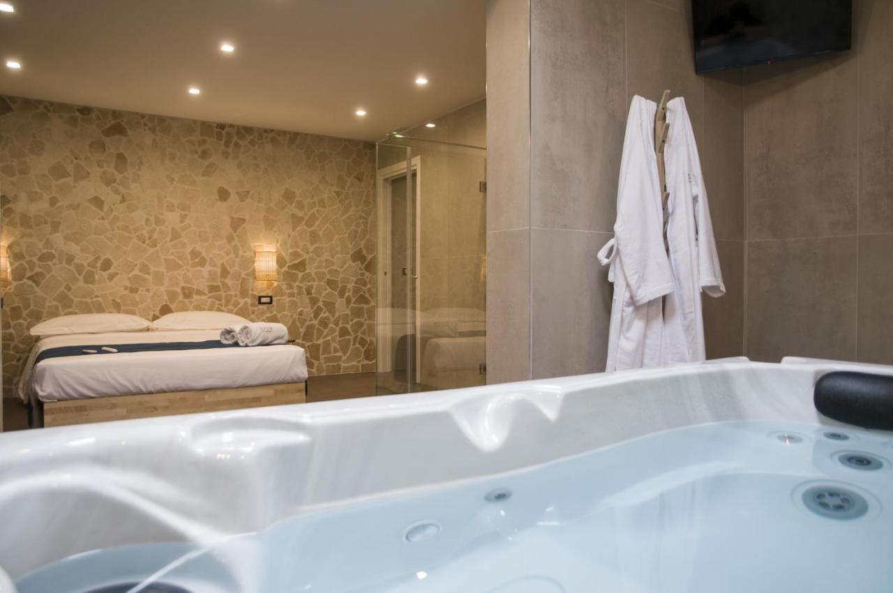 18 Luxury * Bari