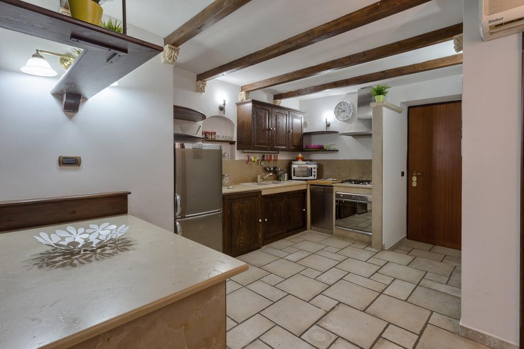 Due Passi Dal Borgo Antico Apartment