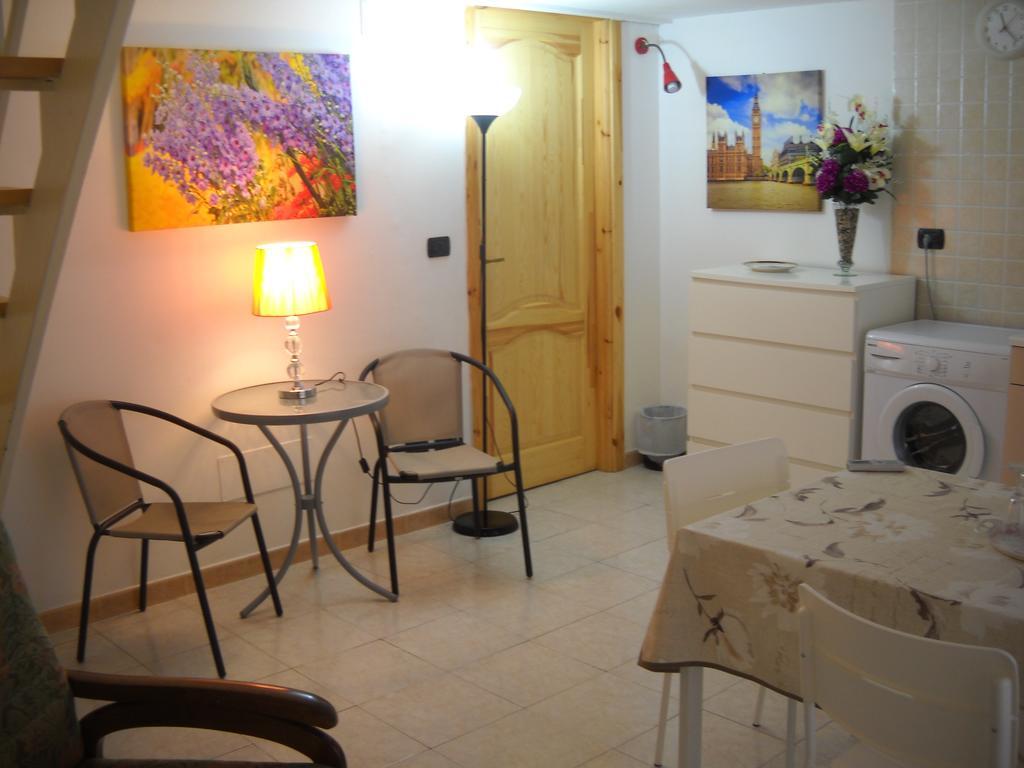 Nicolai Oz Apartamento *