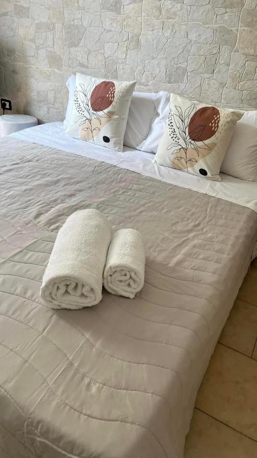 Faro's Guest house