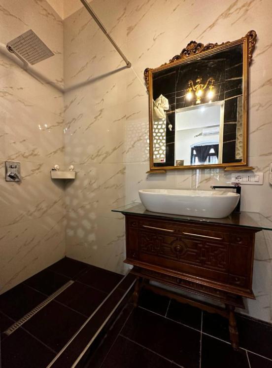 Enchanting In Old Town Bed & Breakfast