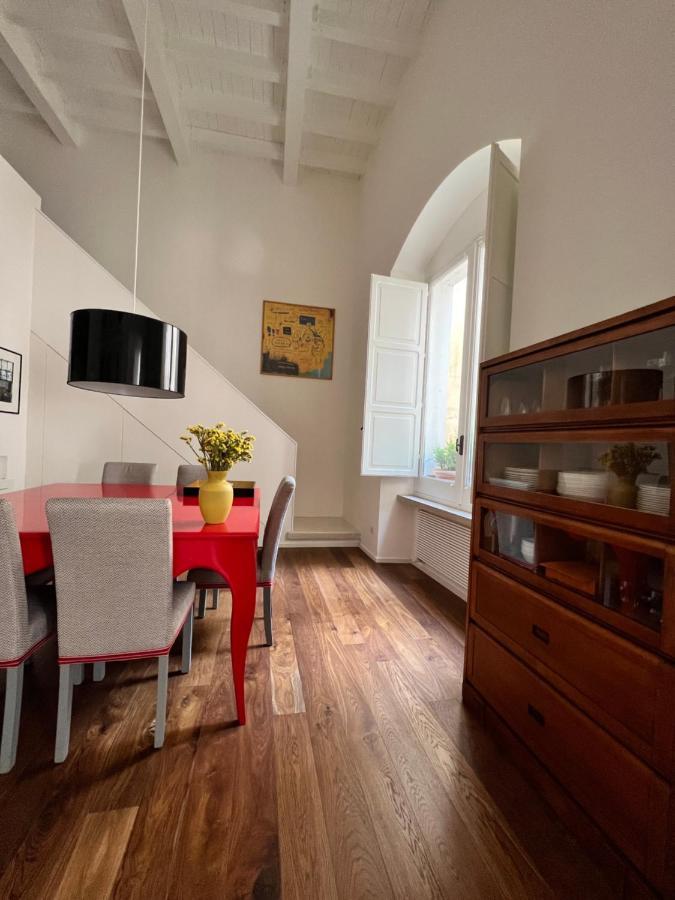 Flo House Bari