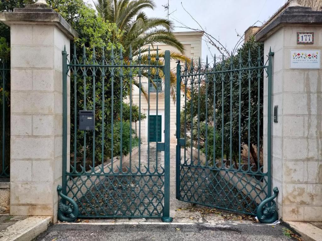 Giardino A Mare Apartment *