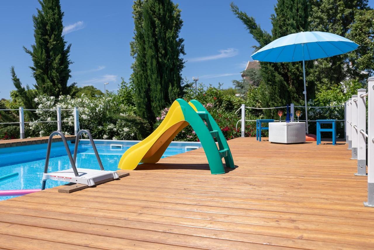 Casa Torre Di Specchio 2 Con Piscina * Bari