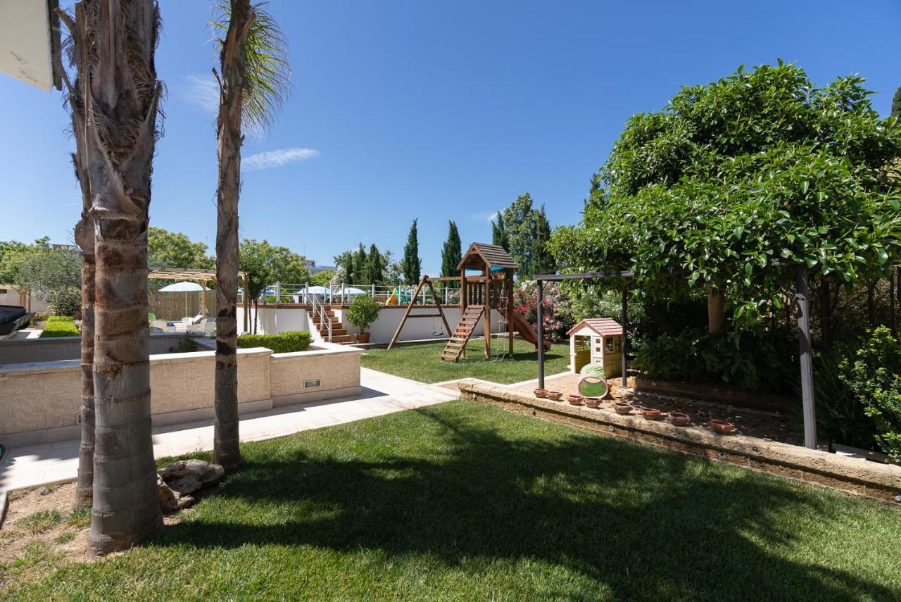 Casa Torre Di Specchio 2 Con Piscina * Bari