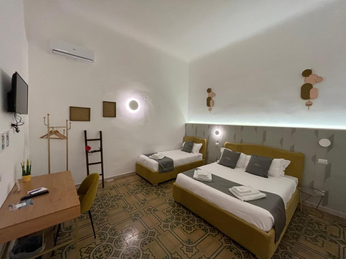 Dimora Fantasia Charme Acomodação com café da manhã  Bari