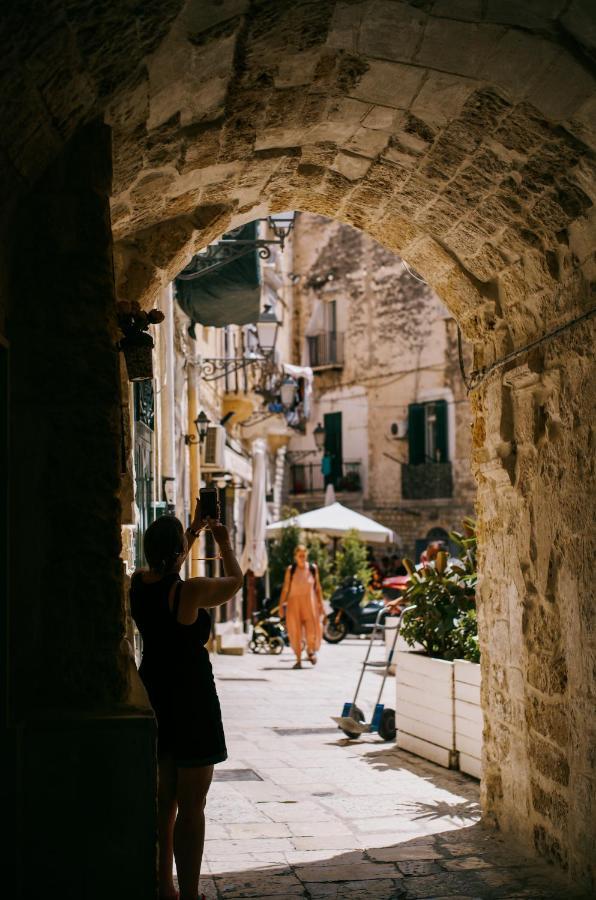 Vecchia *