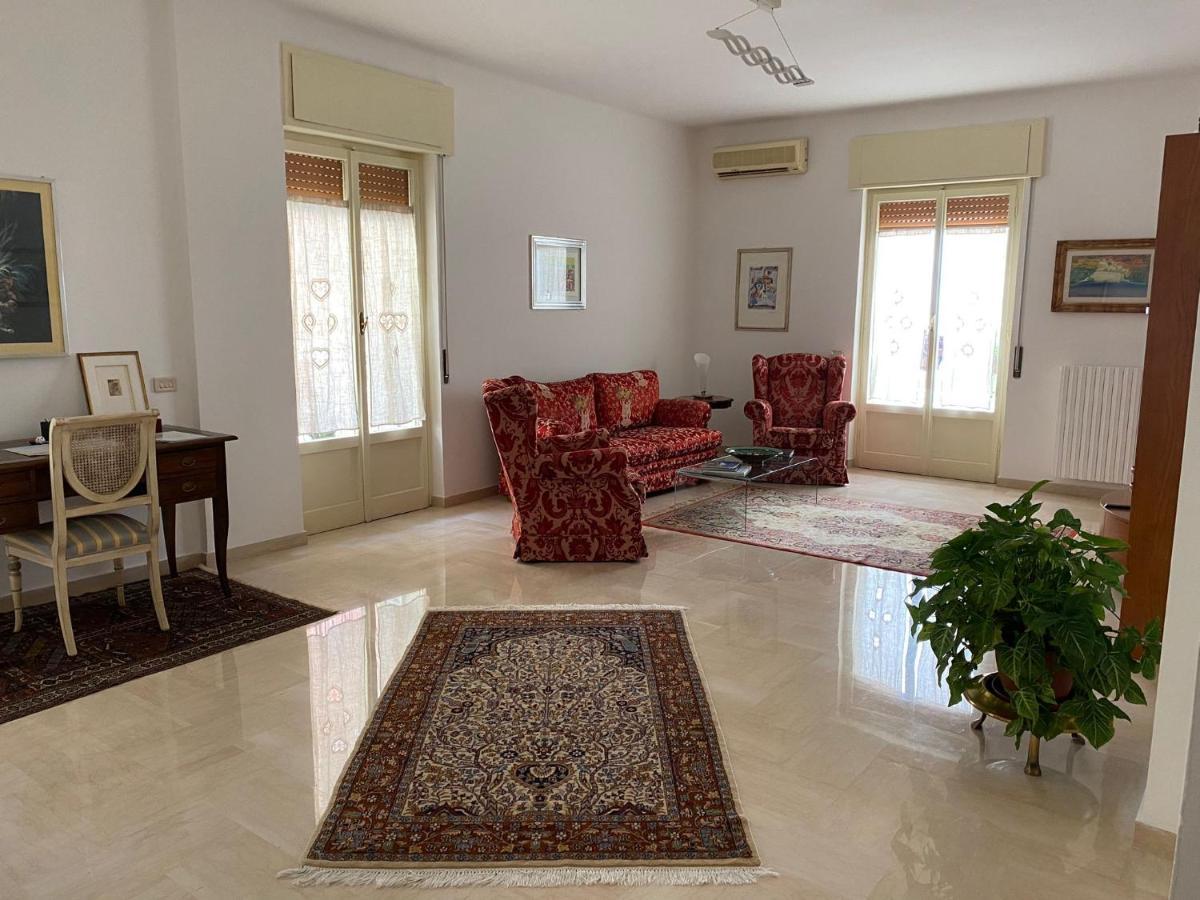 Interno13bari *