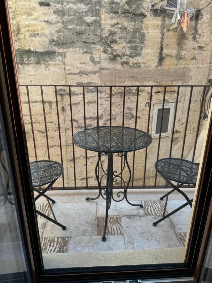 Apartment J&j *