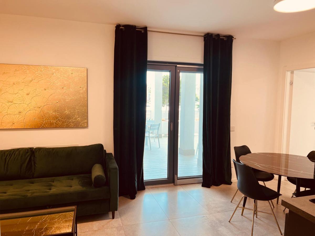 Marisabella 2 * Bari