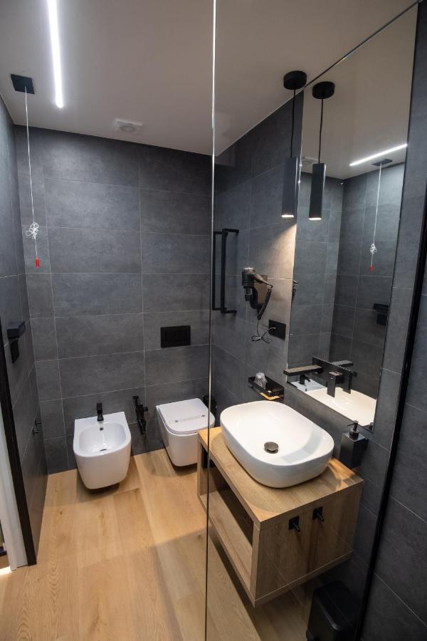 Contemporaneamente 147 - Modern & Comfort Gasthof Bari