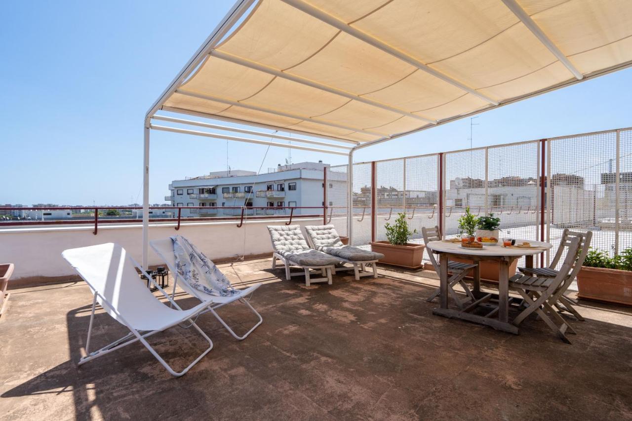 Bright With Terrace & Parking