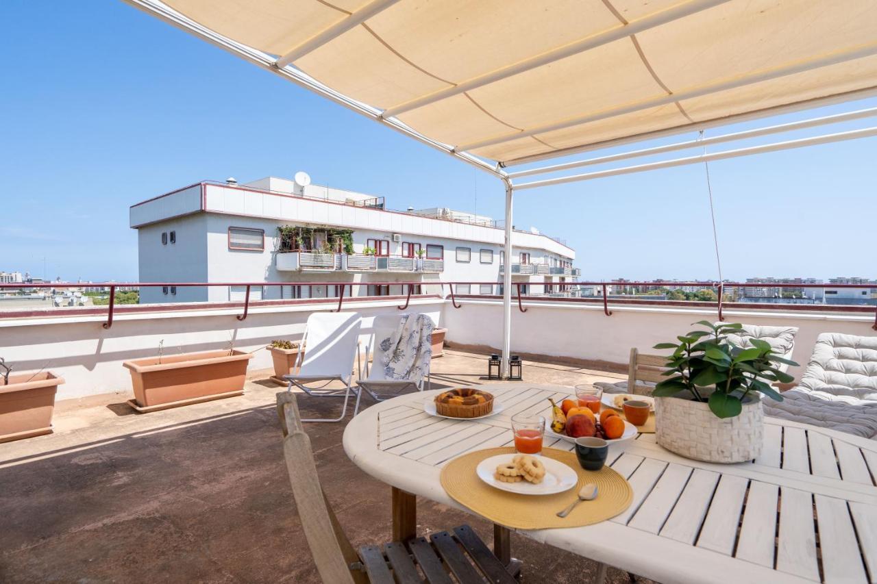 Apartment Bright With Terrace & Parking Bari