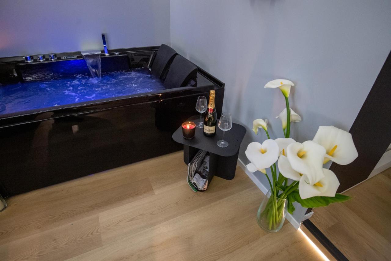 Contemporaneamente 147 - Modern & Comfort *