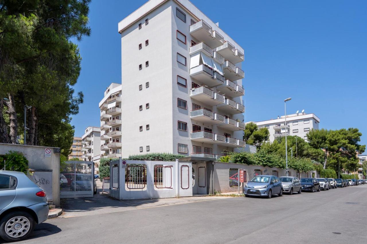 Apartamento Bright With Terrace & Parking Bari
