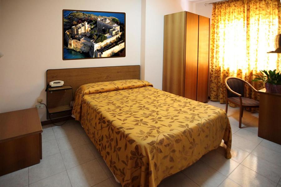Cristal 3* Bari