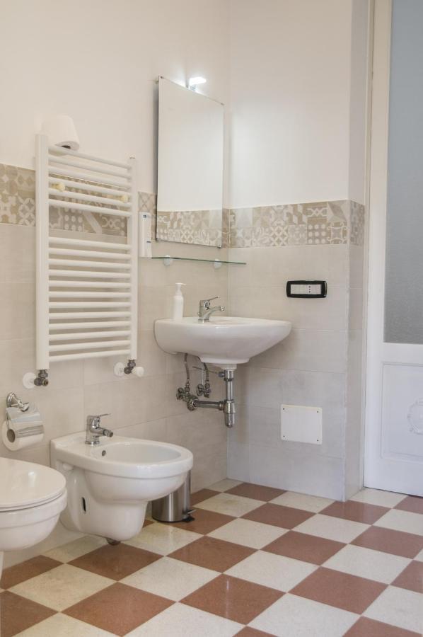 Palazzo Italia Guest house