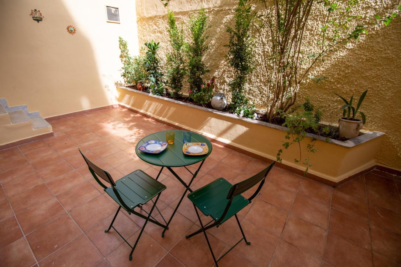 A Casa Di Anna - Charming House With Courtyard Căn hộ