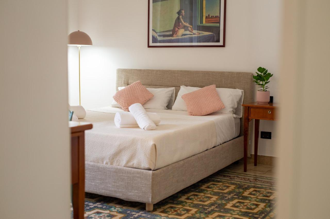 A Casa Di Anna - Charming House With Courtyard Bari