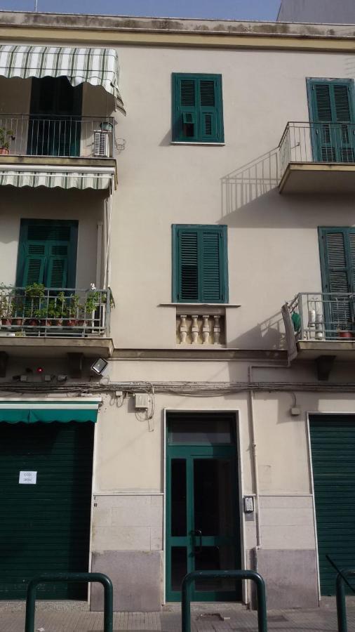 Bari, Puglia. E Facile Da Raggiungere !!