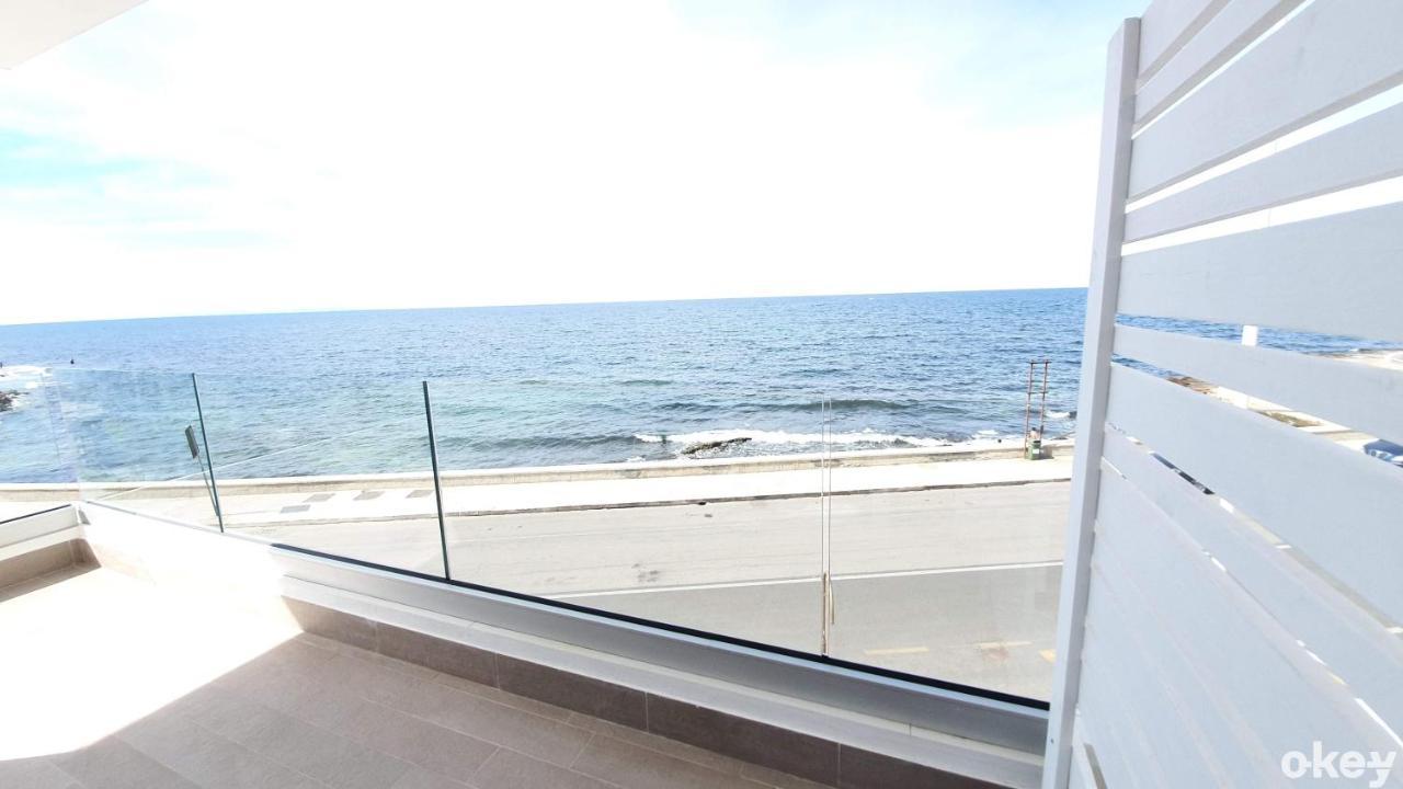 Mediterranea - Seaview, Pool & Garden Apartment *