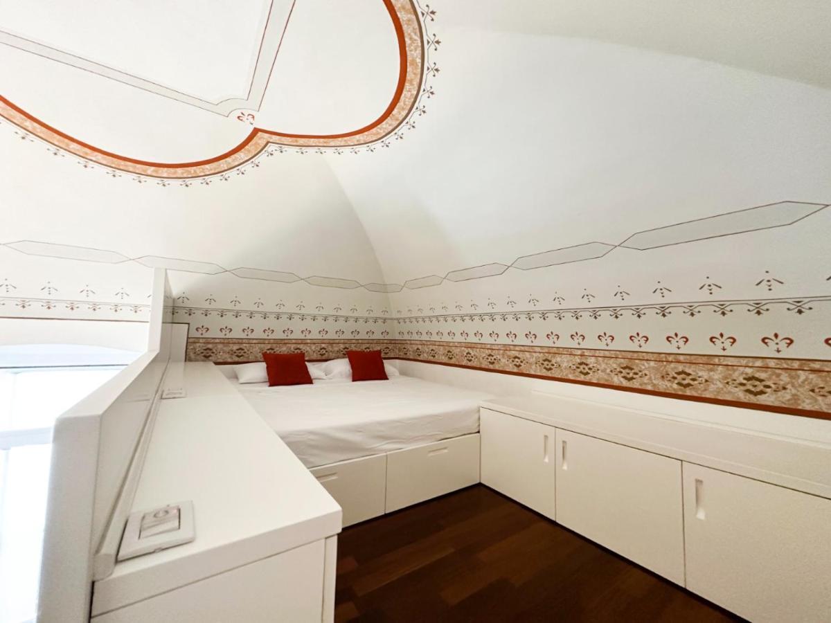 Visconti 89-duplex * Bari