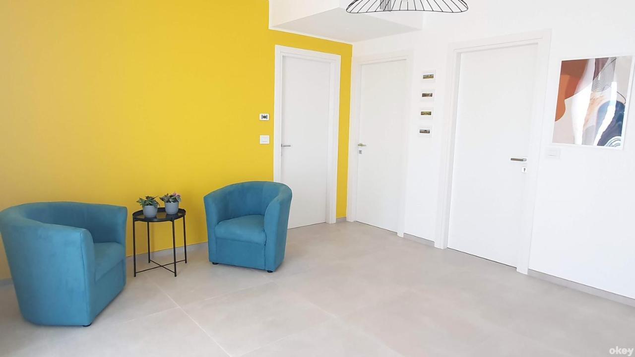 Mediterranea - Seaview, Pool & Garden Apartment