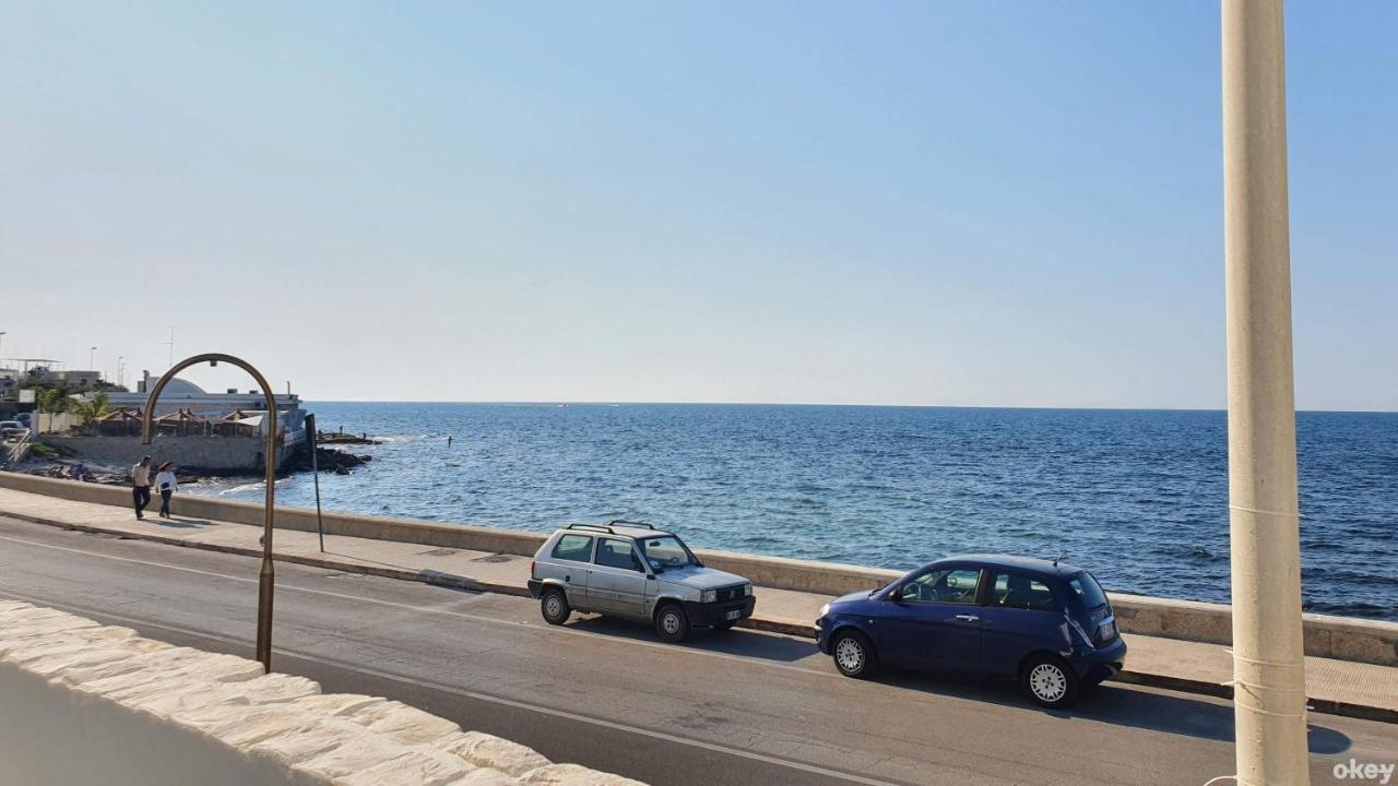 Mediterranea - Seaview, Pool & Garden Apartment Bari