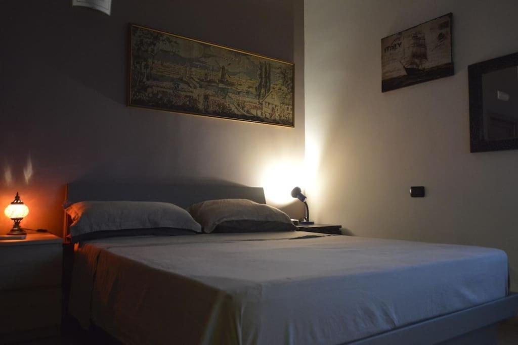 Eclettico/lungomare E Centro Storico Apartment