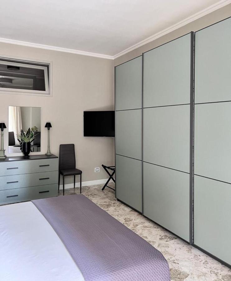 Apartment Visconti 90 *