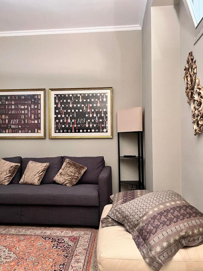 Apartment Visconti 90 *