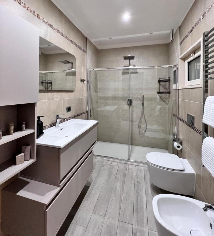 Lady Luxury Apartment *