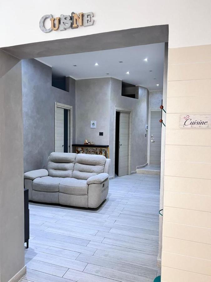 Lady Luxury * Bari