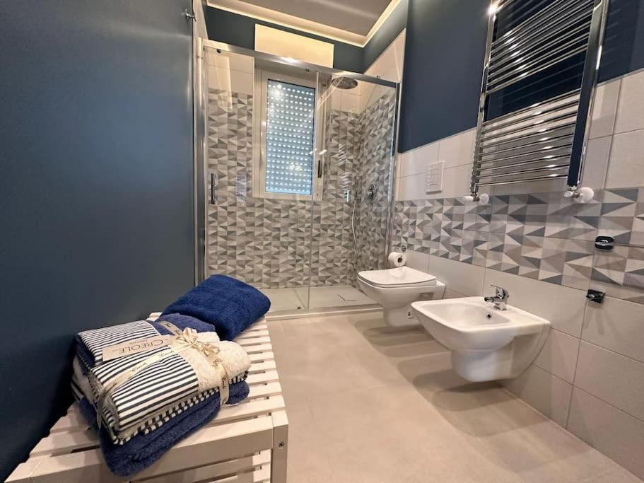 Faro Sul Mare Luxury - Zona Fiera Apartman *