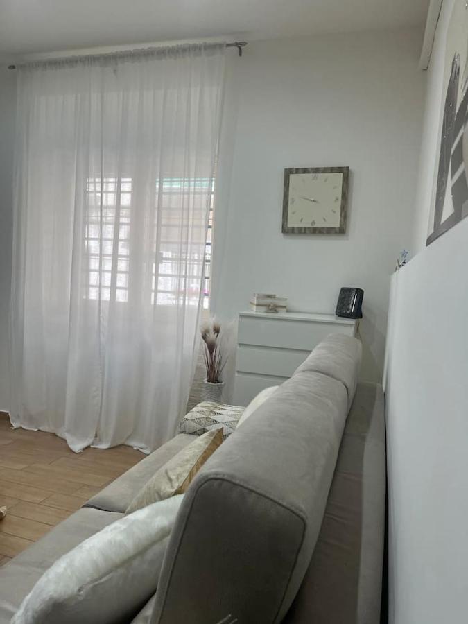 Monohouseinbari Apartment Bari