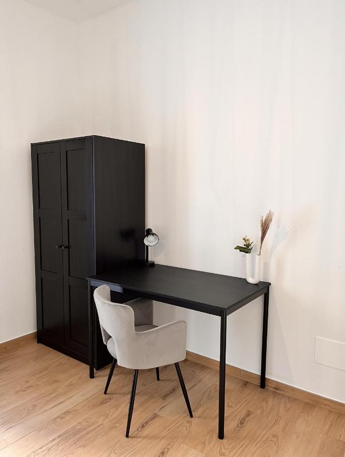 100 Sqm Terrace, Close To The Old Town & Shopping Area & Harbour Bari