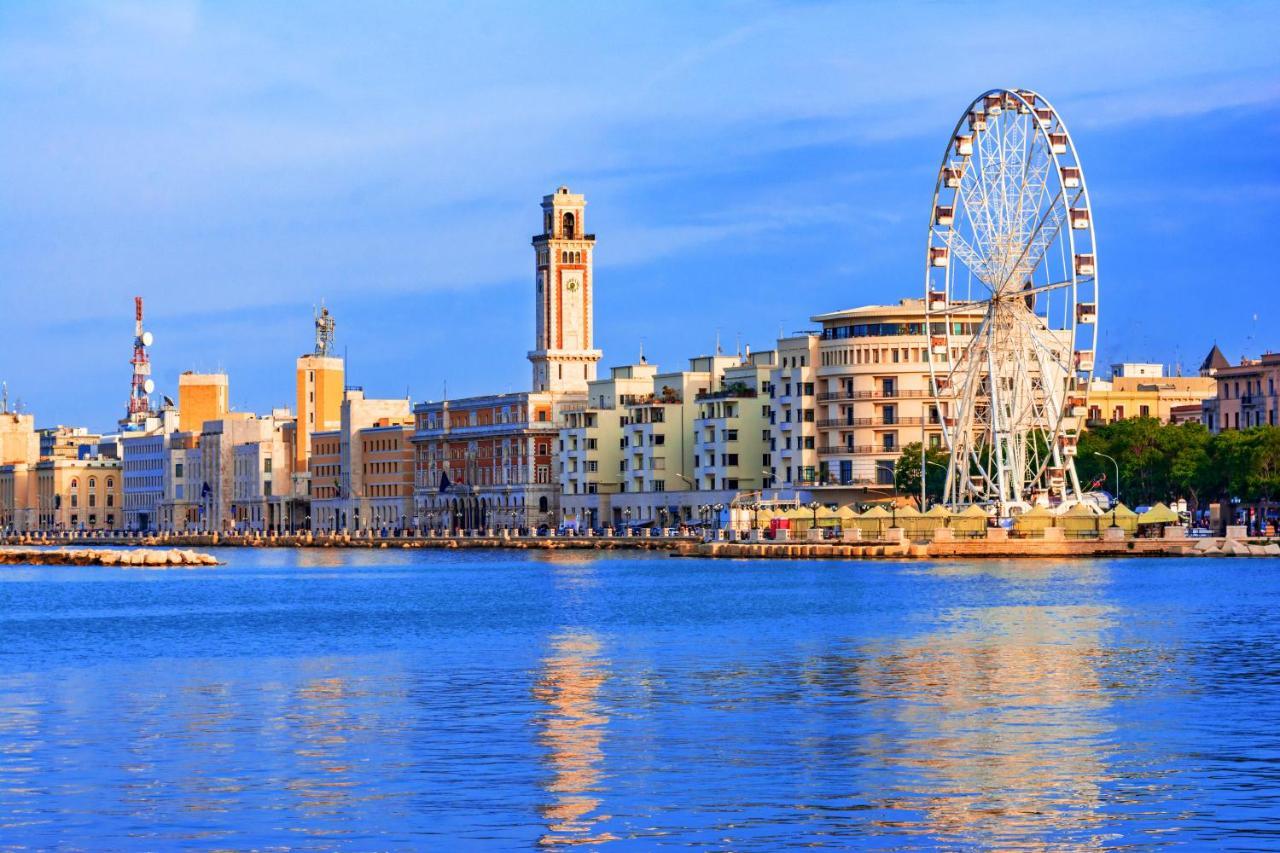 Apartment 100 Sqm Terrace, Close To The Old Town & Shopping Area & Harbour Bari