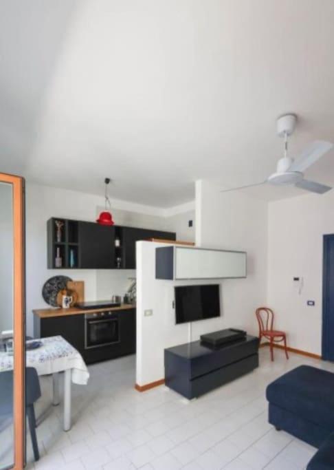 Double Balcony Sea View Apartment *