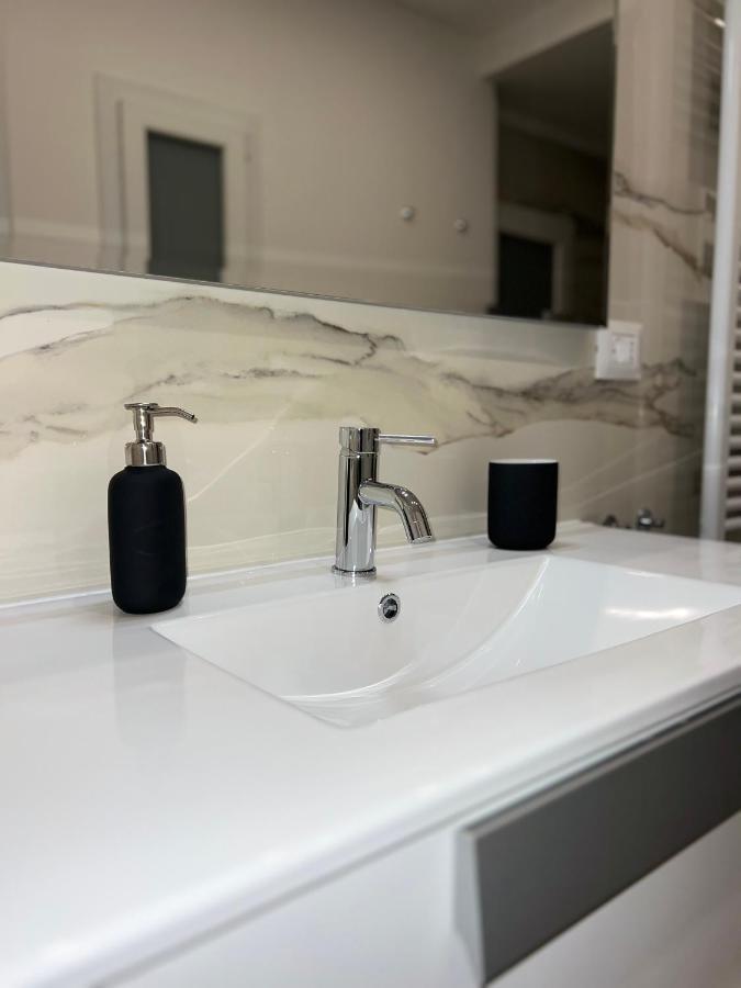Savoia Apartment *