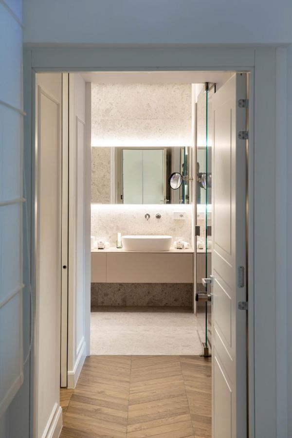 Donna Giacinta Luxury Bari