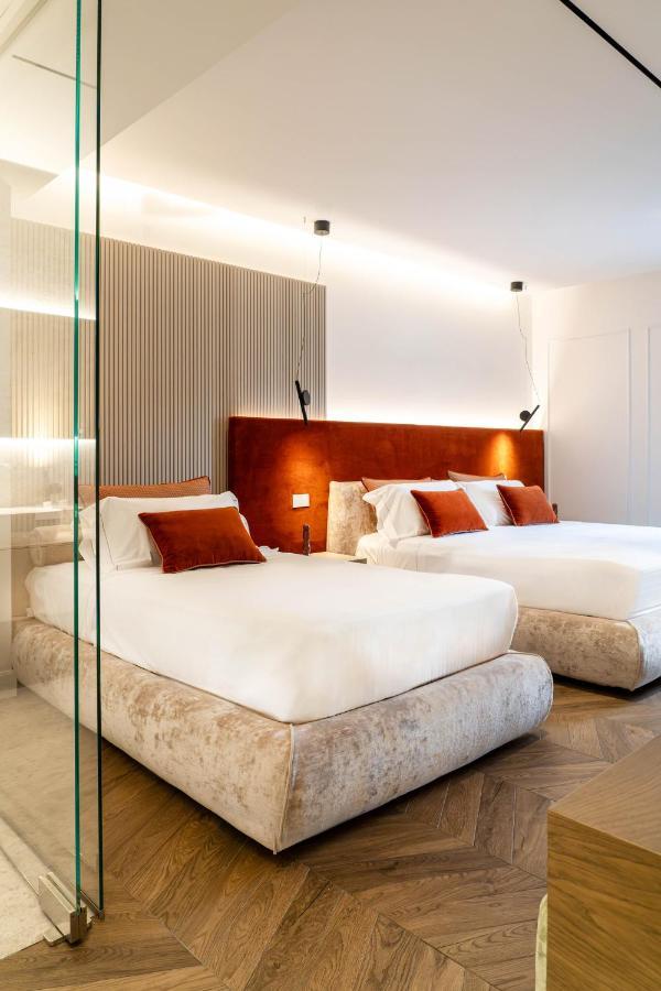 Donna Giacinta Luxury *