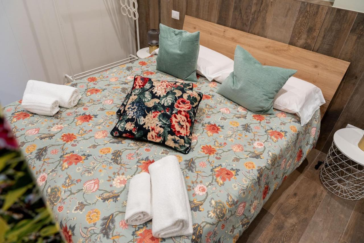 Palazzo Nicolaus Del Lungomare Bed & Breakfast Bari