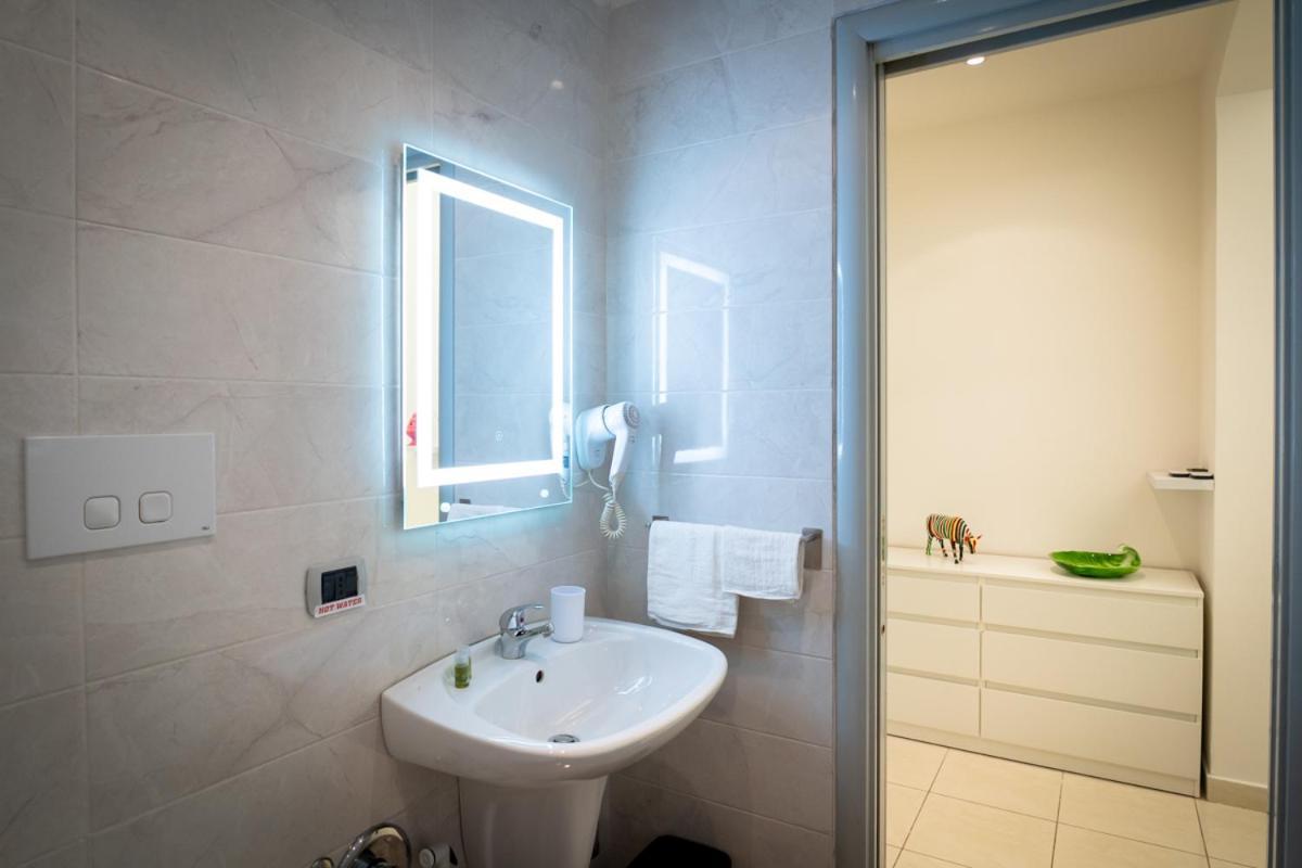 Antica Dimora Capruzzi Apartment