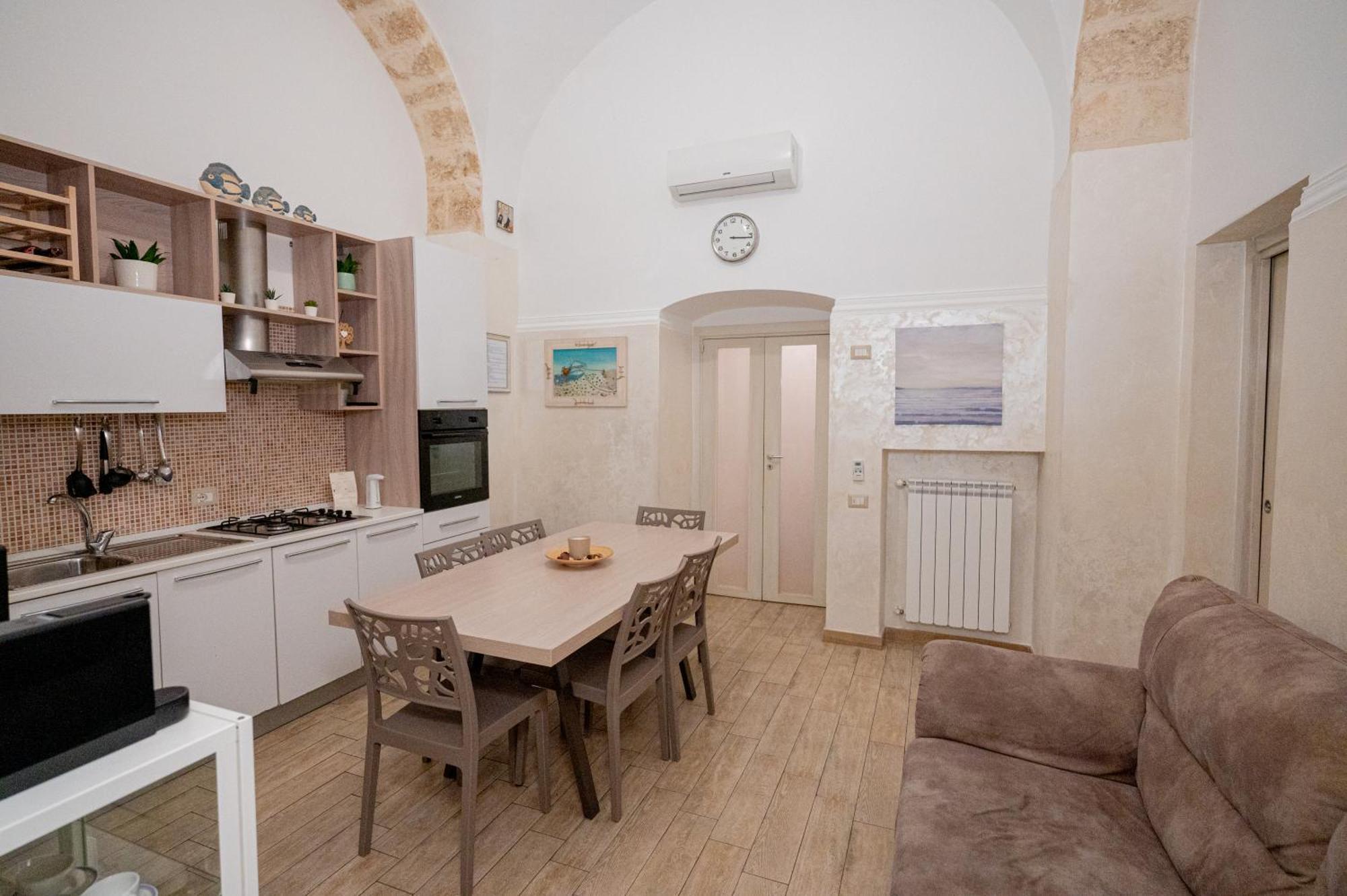 Apartment House 78 *